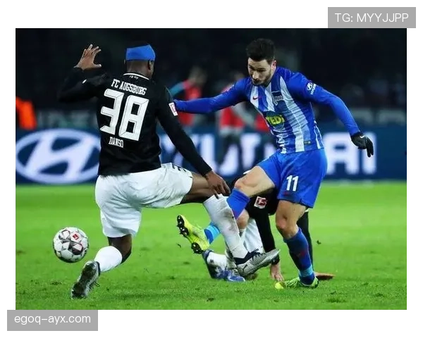 赫塔法兰克福攻防兼备，关键战力克强敌