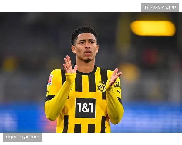 贝林厄姆中场到影锋的位置变化与战术转型逻辑解析 贝林厄姆中场到影锋的位置变化与战术转型逻辑解析