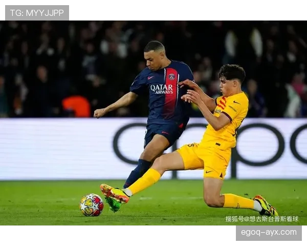 若昂·坎塞洛对位姆巴佩:面对顶级速度型边锋考验 若昂·坎塞洛对位姆巴佩:面对顶级速度型边锋考验